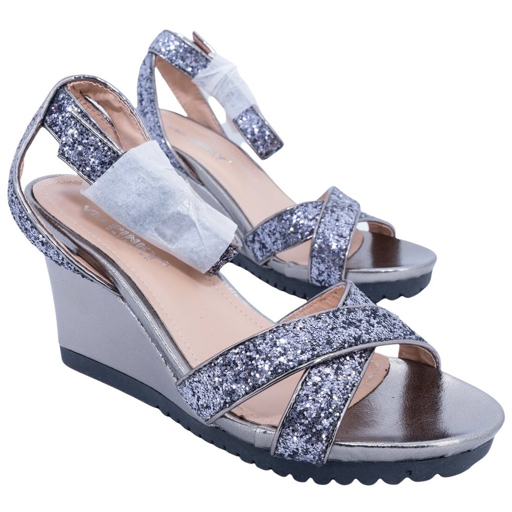 VIA PINKY COLLECTION WEDGE ANKLE STRAP PEWTER SIZE 6.5